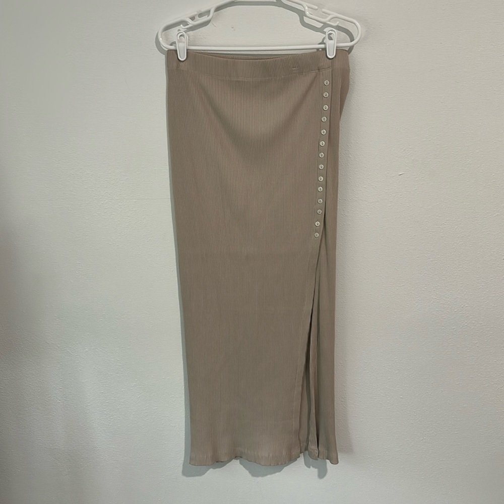 Zara Side Button Slit Skirt - Picture 2 of 6